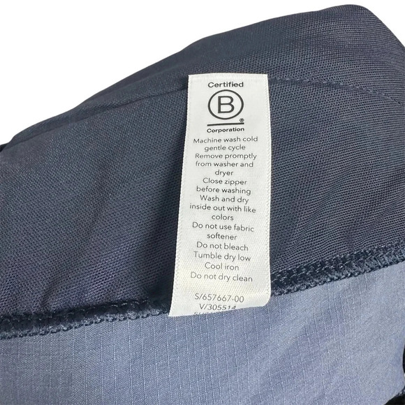 NWT Athleta Trekkie North Shorts Size 18 Blue Print Hiking Outdoor Travel - Picture 9 of 11